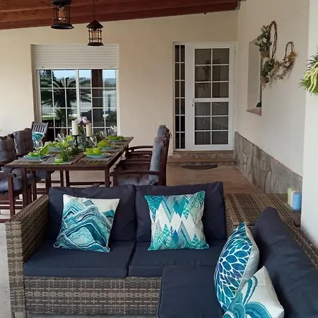 Casa De Suenos Benasha Con Piscina, Zona Infantil Y Parking Privado *